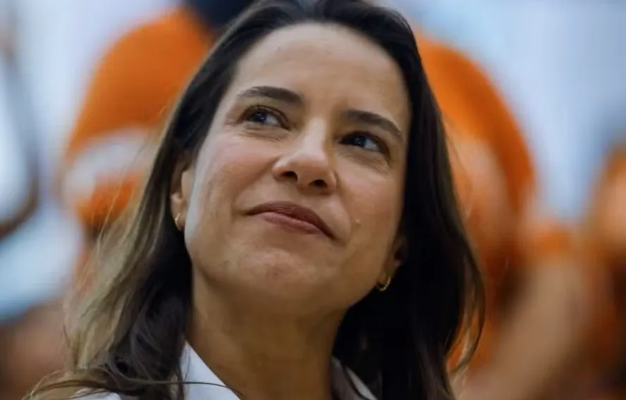 Raquel Lyra decide se afastar de Lula e Flávio