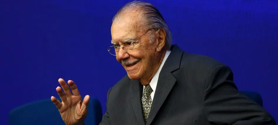 Família Sarney fica sem mandato após 72 anos de poder