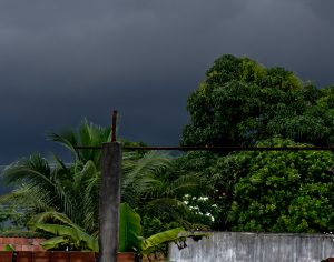 Ciclone e frente fria atingem 5 Estados nesta quarta